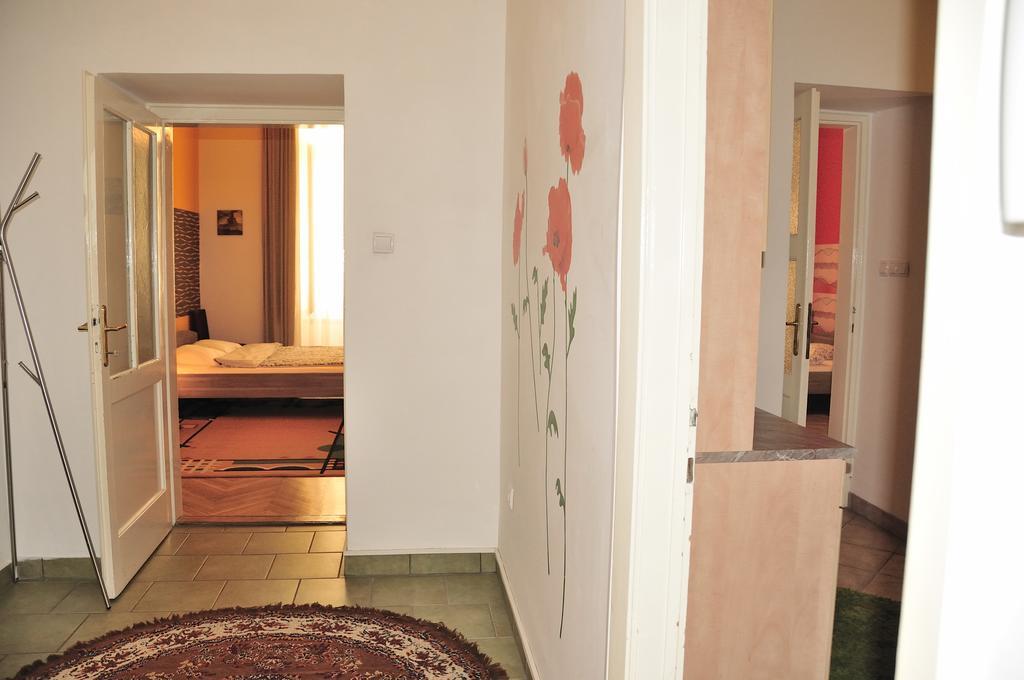 Apriory Apartmants Sas